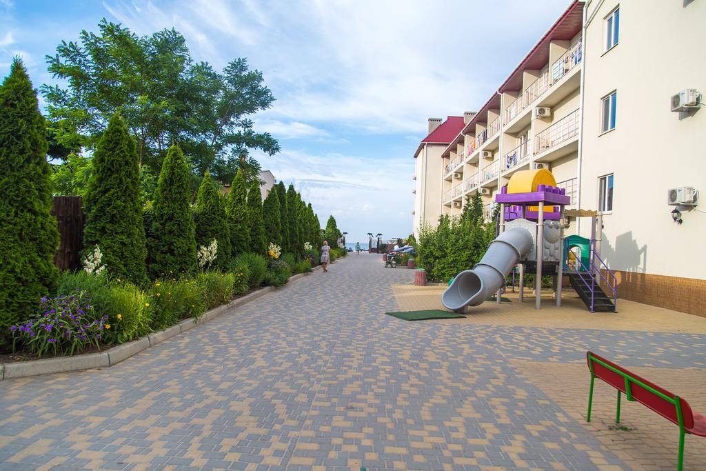 Delfin Hotel Koblevo Exterior photo